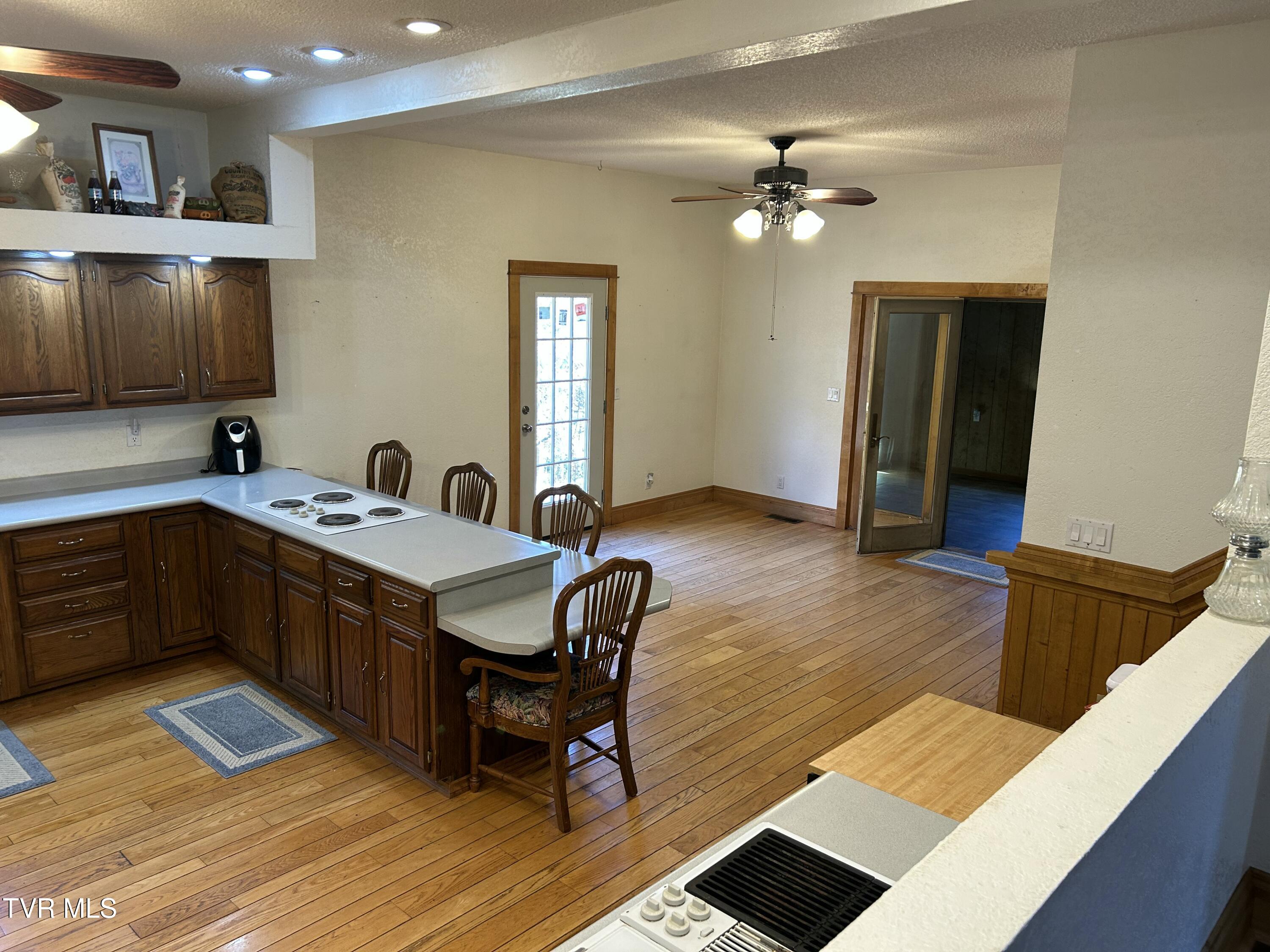 7503 Strawberry Mountain Road Wise, VA 24293 - Photo 27 of 36 IMG_2155