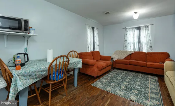 $1,400 | 4229 Elmerton Avenue, Unit A, Harrisburg, PA 17109