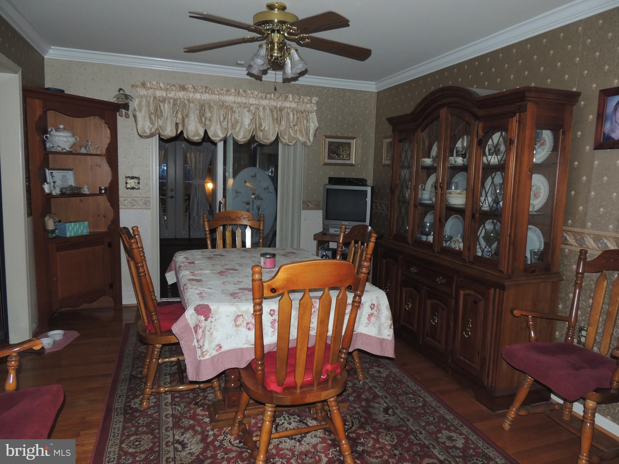 8906 Mayflower Road Rosedale, MD 21237 - Photo 9 of 26