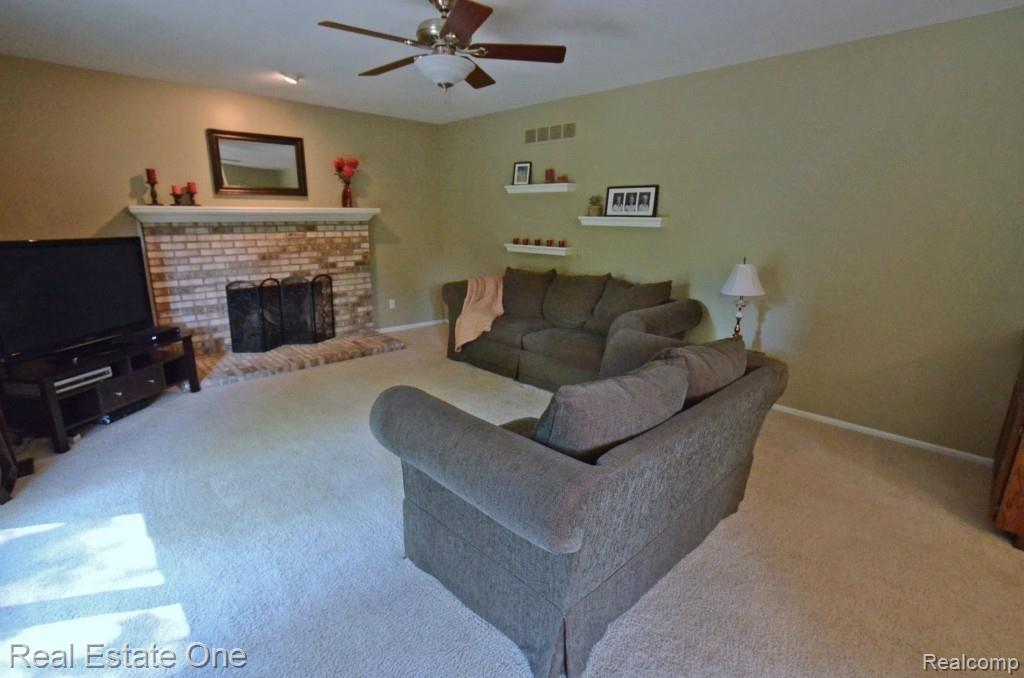 685 Snowmass Drive Rochester Hills, MI 48309 - Photo 8 of 25