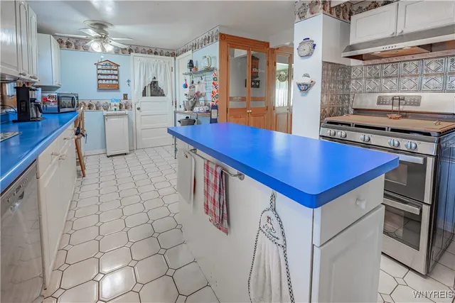 $289,900 | 18 Louise Drive, Cheektowaga, NY 14227