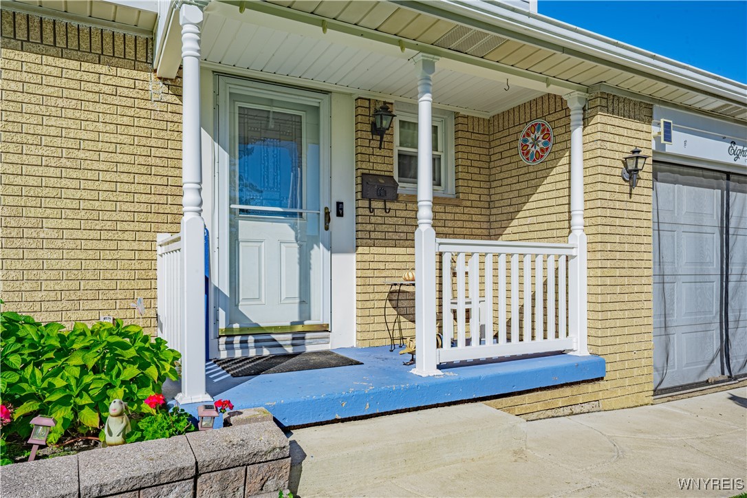 18 Louise Drive Cheektowaga, NY 14227 - Photo 2 of 41