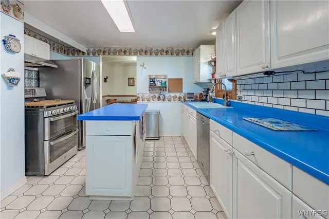 $289,900 | 18 Louise Drive, Cheektowaga, NY 14227