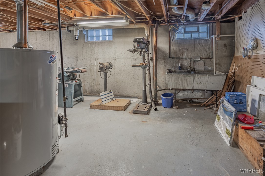 18 Louise Drive Cheektowaga, NY 14227 - Photo 34 of 41