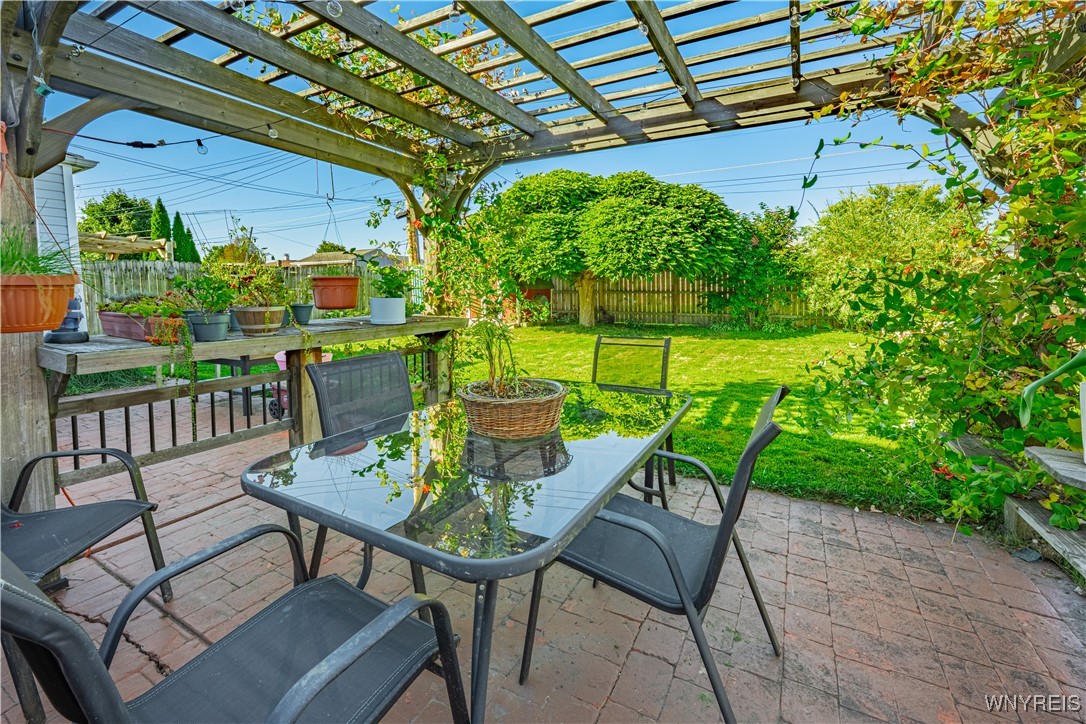 18 Louise Drive Cheektowaga, NY 14227 - Photo 37 of 41