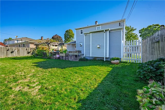 $289,900 | 18 Louise Drive, Cheektowaga, NY 14227