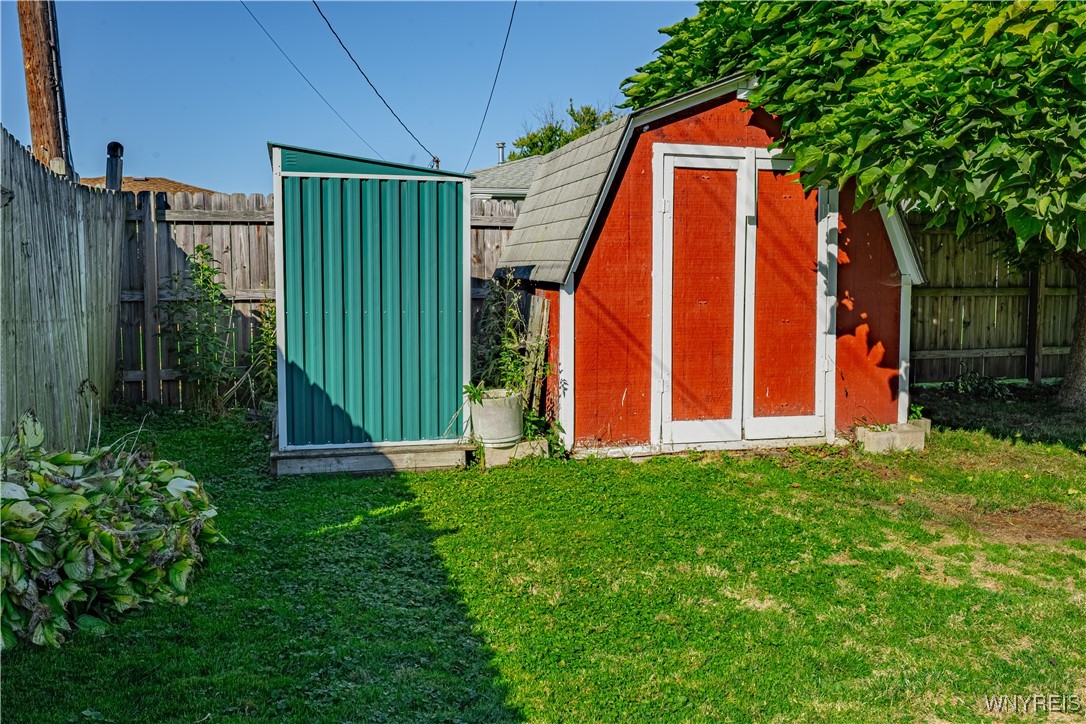 18 Louise Drive Cheektowaga, NY 14227 - Photo 40 of 41