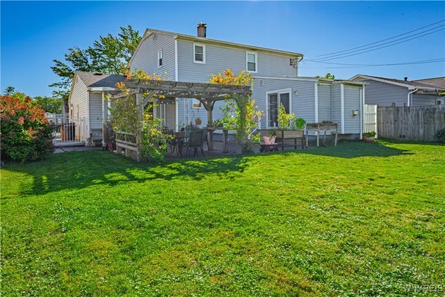 $289,900 | 18 Louise Drive, Cheektowaga, NY 14227