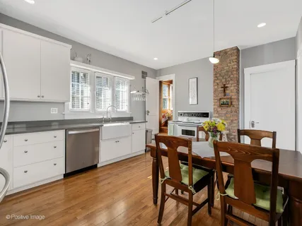 $599,000 | 632 North Ridgeland Avenue, Oak Park, IL 60302