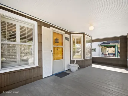 $599,000 | 632 North Ridgeland Avenue, Oak Park, IL 60302