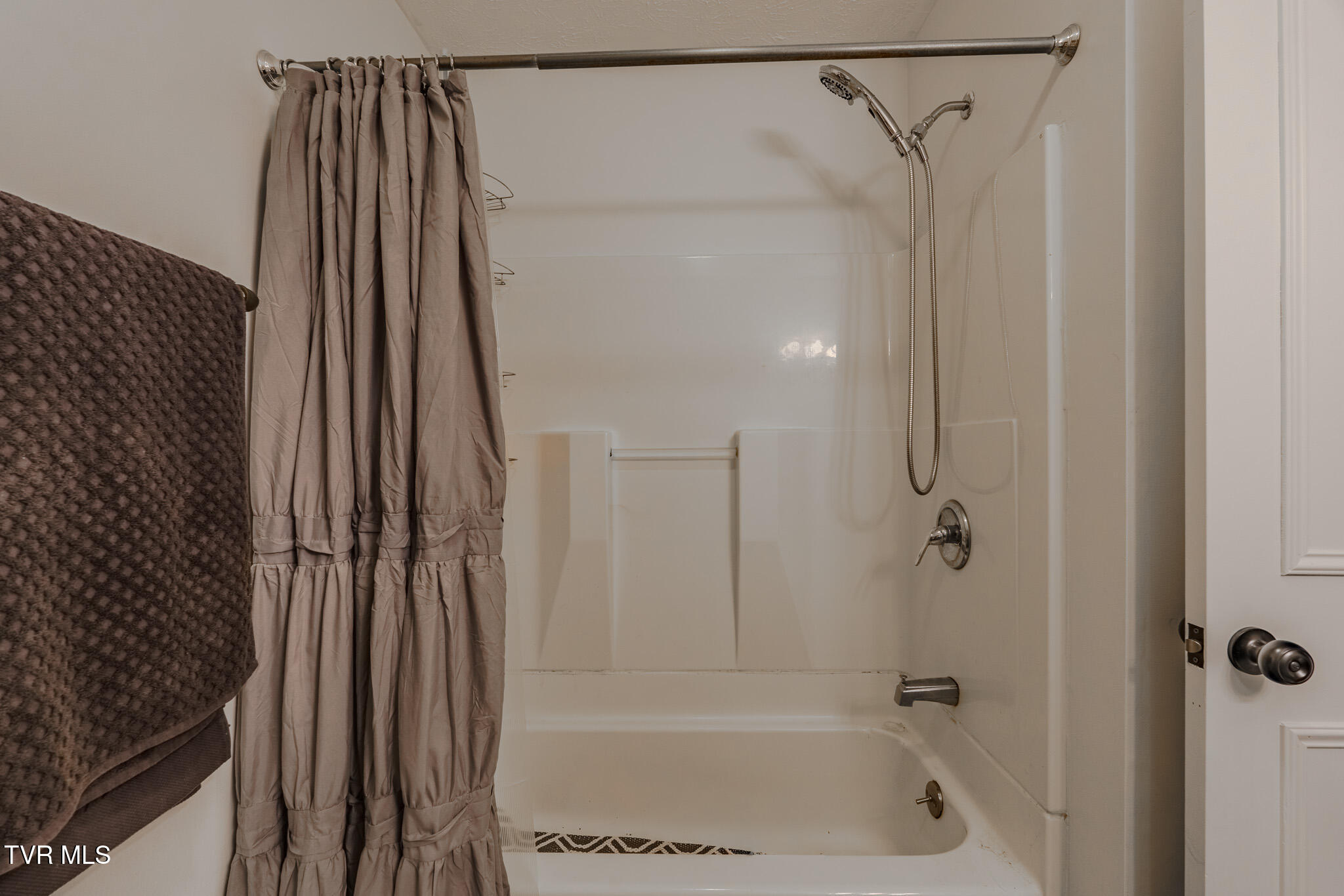 294 Cherokee Trail Seymour, TN 37865 - Photo 15 of 38 _DSC0916-HDR