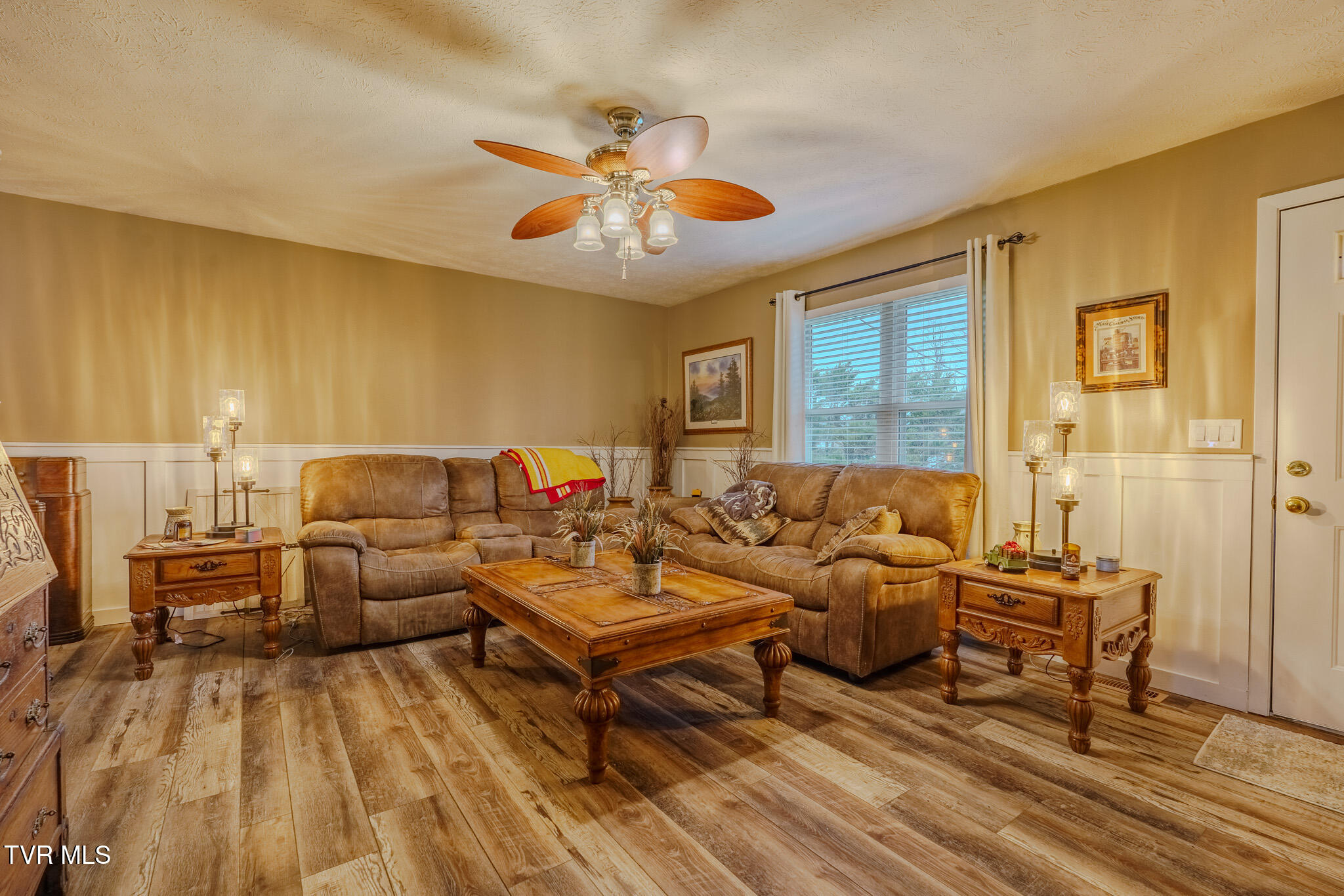 294 Cherokee Trail Seymour, TN 37865 - Photo 4 of 38 _DSC0676-HDR