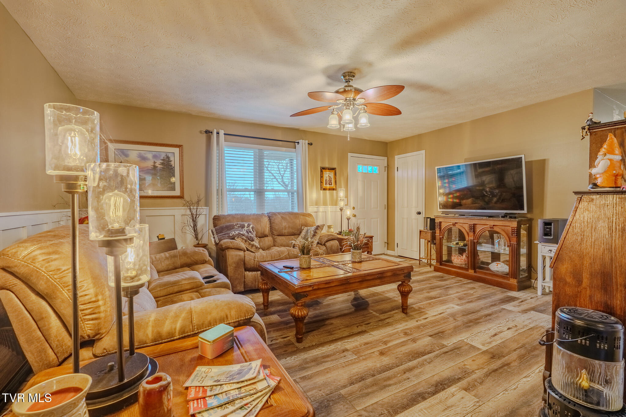 294 Cherokee Trail Seymour, TN 37865 - Photo 5 of 38 _DSC0706-HDR