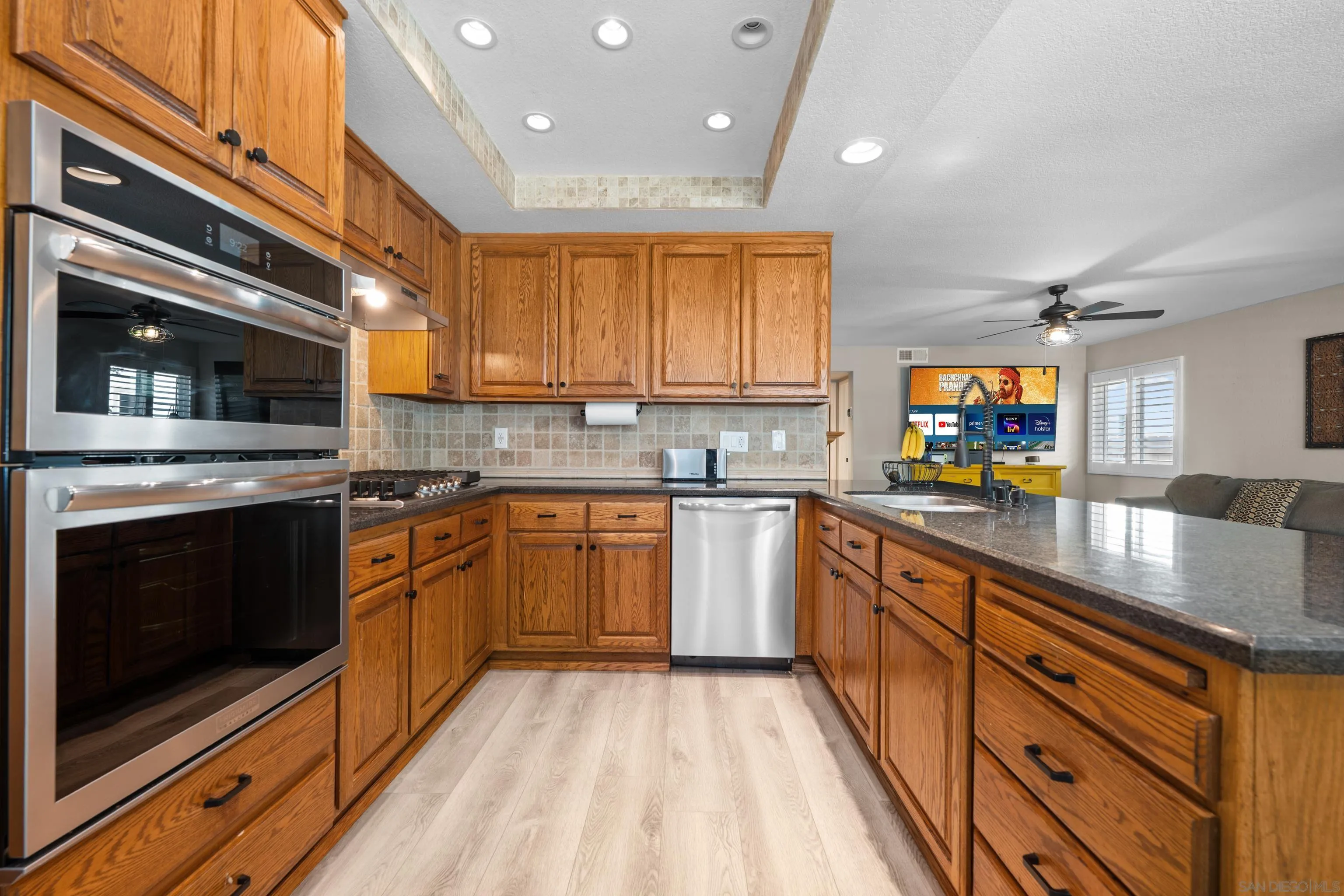 1572 Roma Drive Vista, CA 92081 - Photo 14 of 49