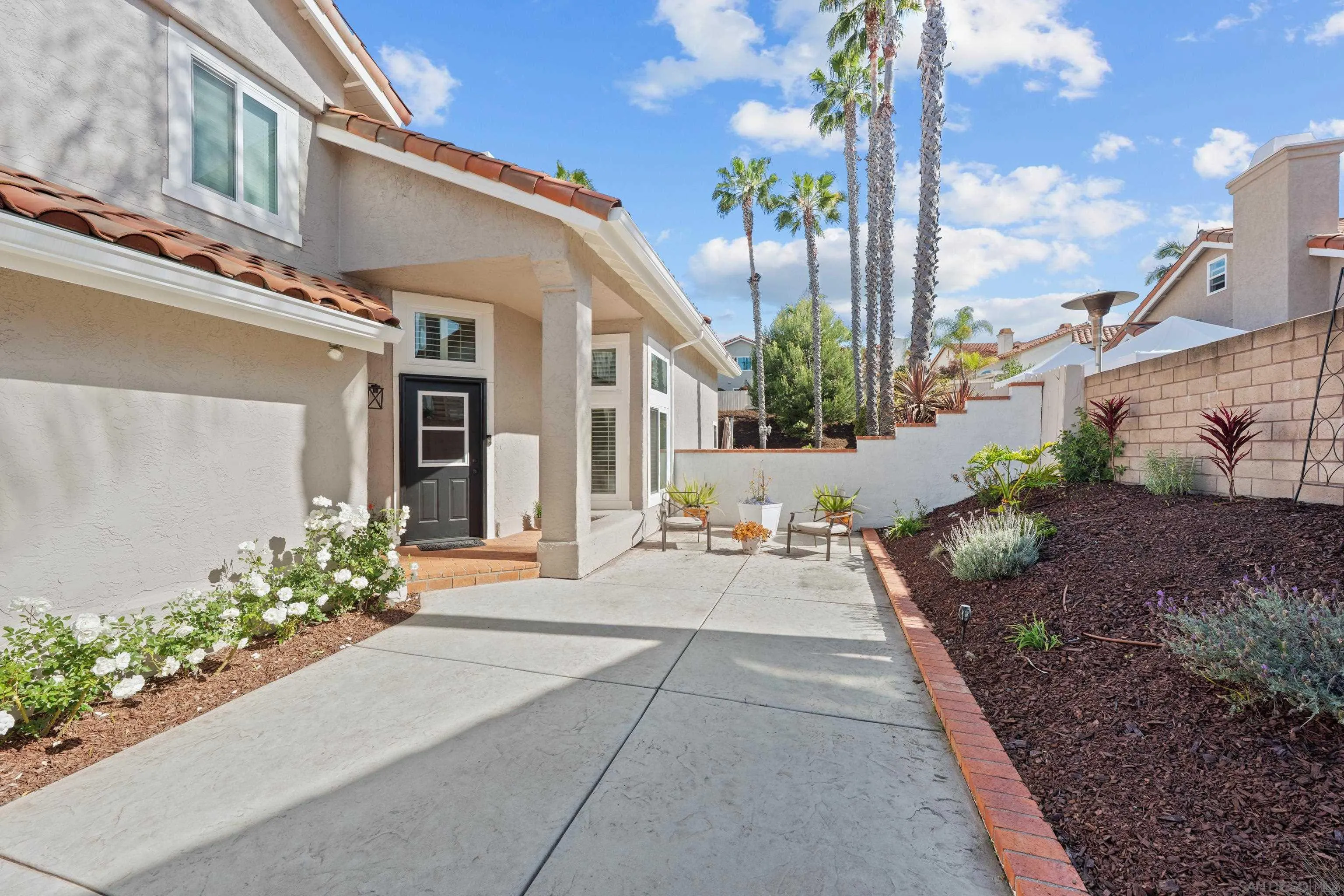 1572 Roma Drive Vista, CA 92081 - Photo 5 of 49