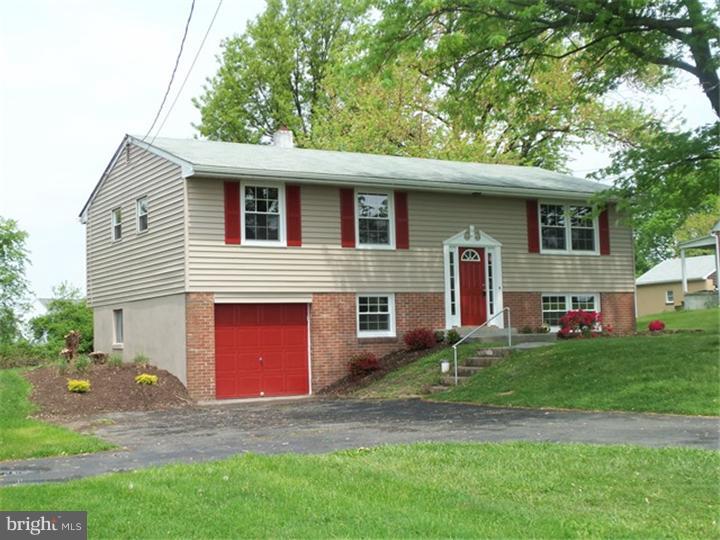 1641 County Line Road Bechtelsville, PA 19505 - Photo 1 of 25 Gallery Image 1