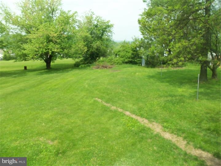 1641 County Line Road Bechtelsville, PA 19505 - Photo 5 of 25 Gallery Image 5