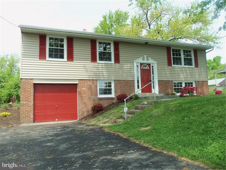 1641 County Line Road Bechtelsville, PA 19505 - Photo 10 of 25 Gallery Image 10