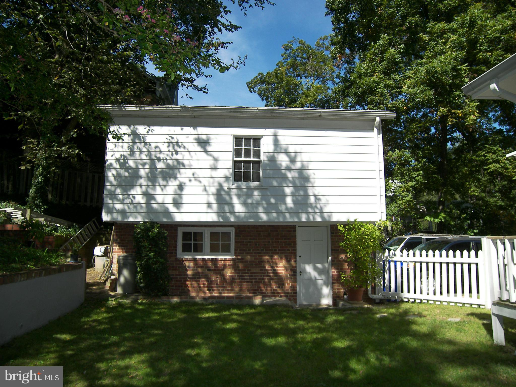 606 Potomac Avenue Silver Spring, MD 20910 - Photo 23 of 25 Exterior (Rear)