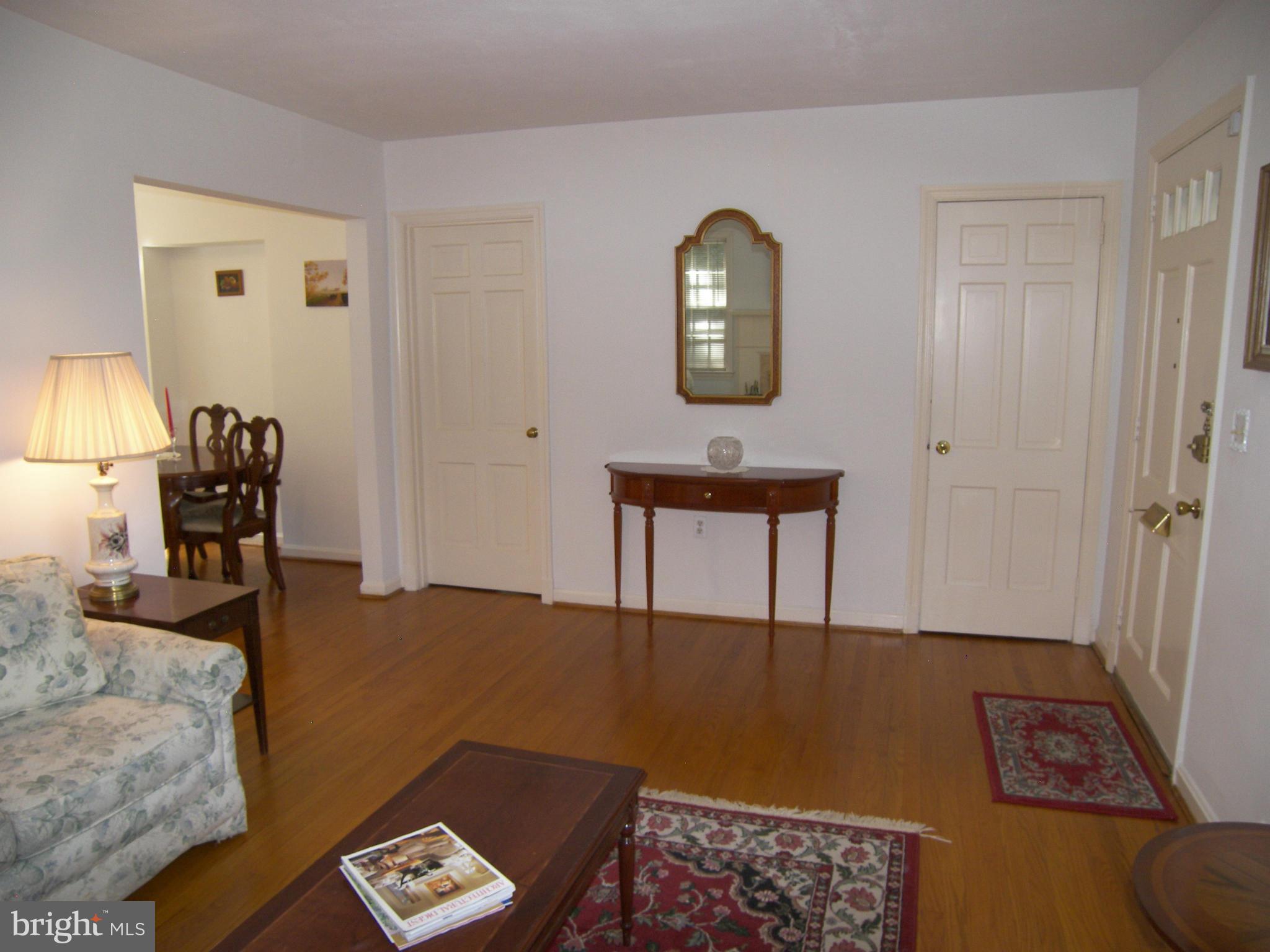 606 Potomac Avenue Silver Spring, MD 20910 - Photo 4 of 25 Living Room