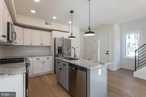 $2,200 | 3401 Hamilton Street, Unit 6, Philadelphia, PA 19104