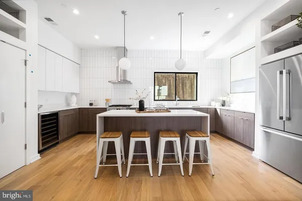 $2,200 | 3401 Hamilton Street, Unit 6, Philadelphia, PA 19104