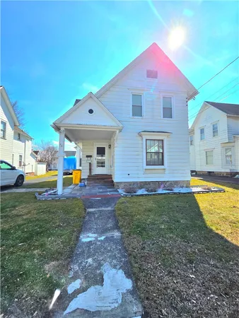 $129,900 | 479 South Avenue, Elmira, NY 14904