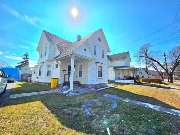 $129,900 | 479 South Avenue, Elmira, NY 14904