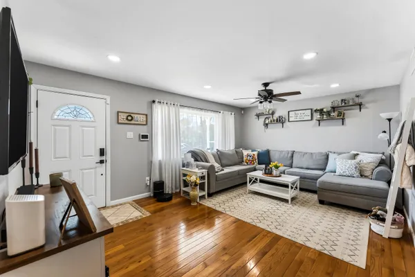 $339,000 | 4 Essex Drive, Egg Harbor Township, NJ 08234