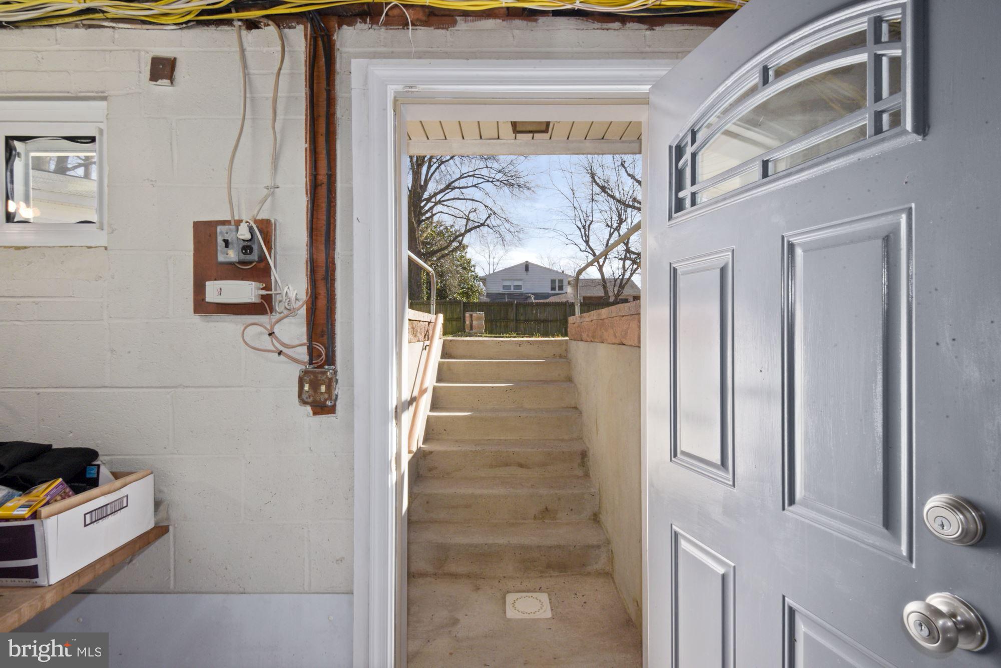 8820 Fort Hunt Road Alexandria, VA 22308 - Photo 31 of 36 basement opens up to patio