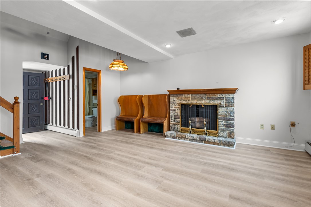 129 Academy Avenue Providence, RI 02908 - Photo 13 of 49