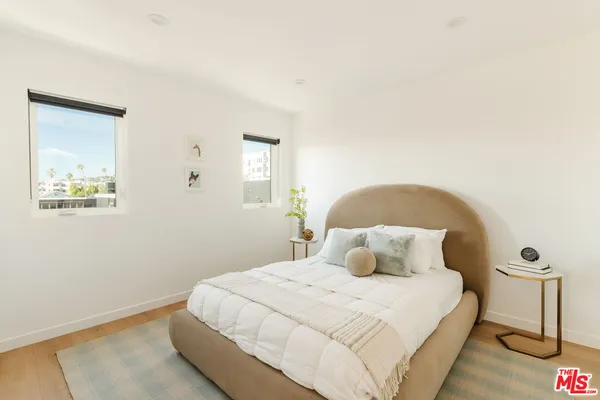 $5,775 | 6763 Lexington Avenue, Unit 2, Los Angeles, CA 90038