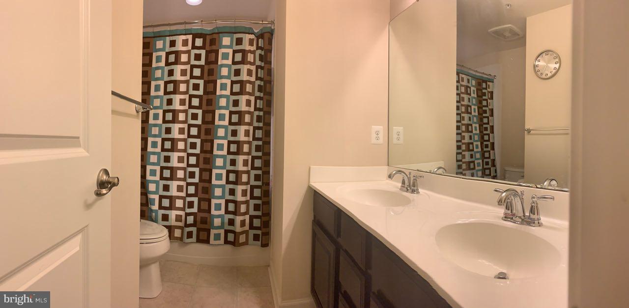 14315 Lusby Ridge Road Accokeek, MD 20607 - Photo 20 of 32 Hallway Bath Upper Level