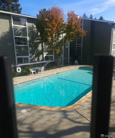 $2,200 | 8711 Mountain Boulevard, Unit 28, Oakland, CA 94605