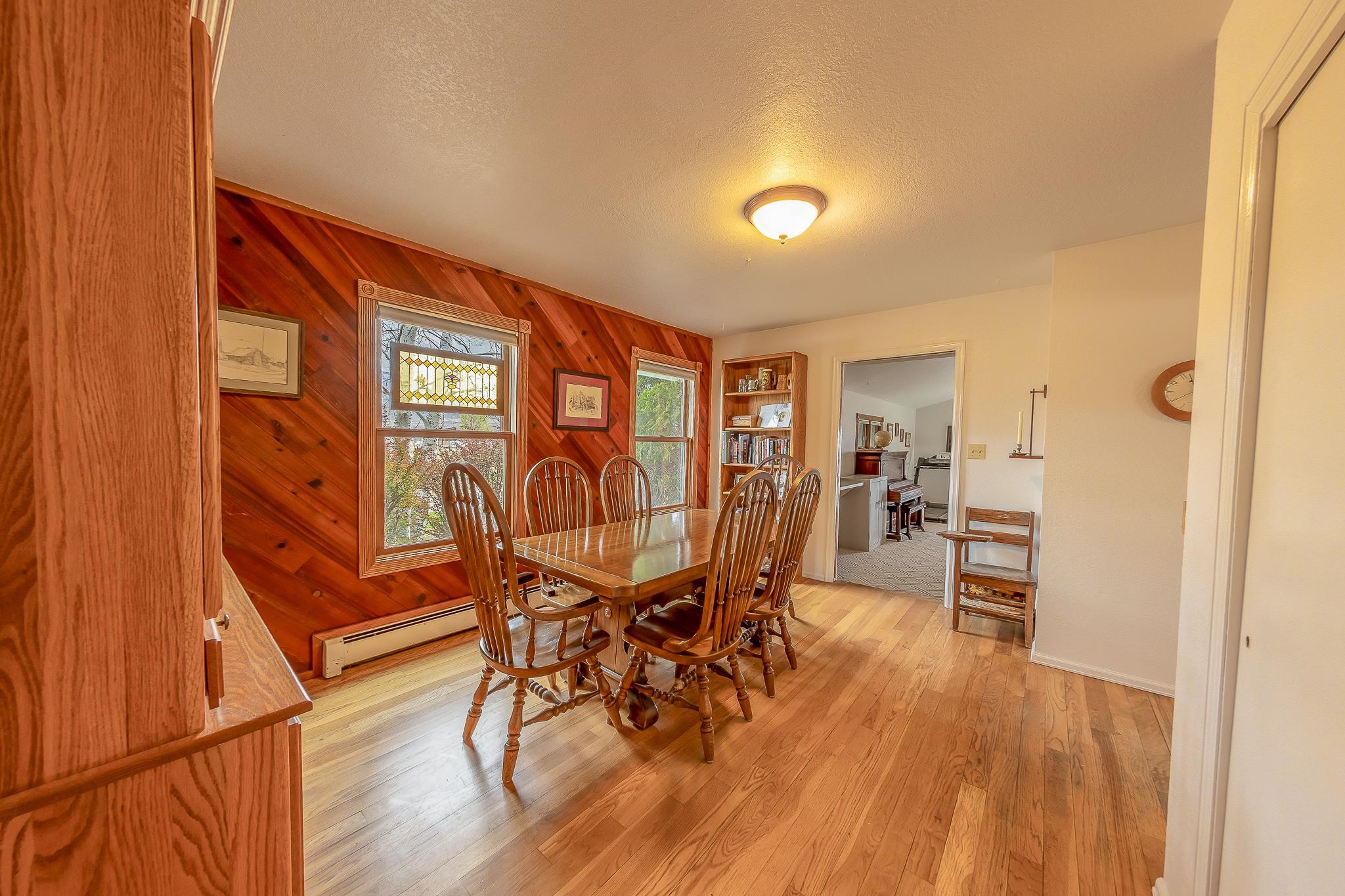 733-35 35 6/10 Road Palisade, CO 81526 - Photo 9 of 42 a view of a livingroom with furniture and wooden floor