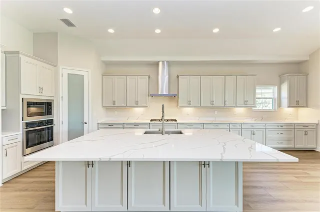 $748,990 | 14924 Rider Pass Drive, Lithia, FL 33547