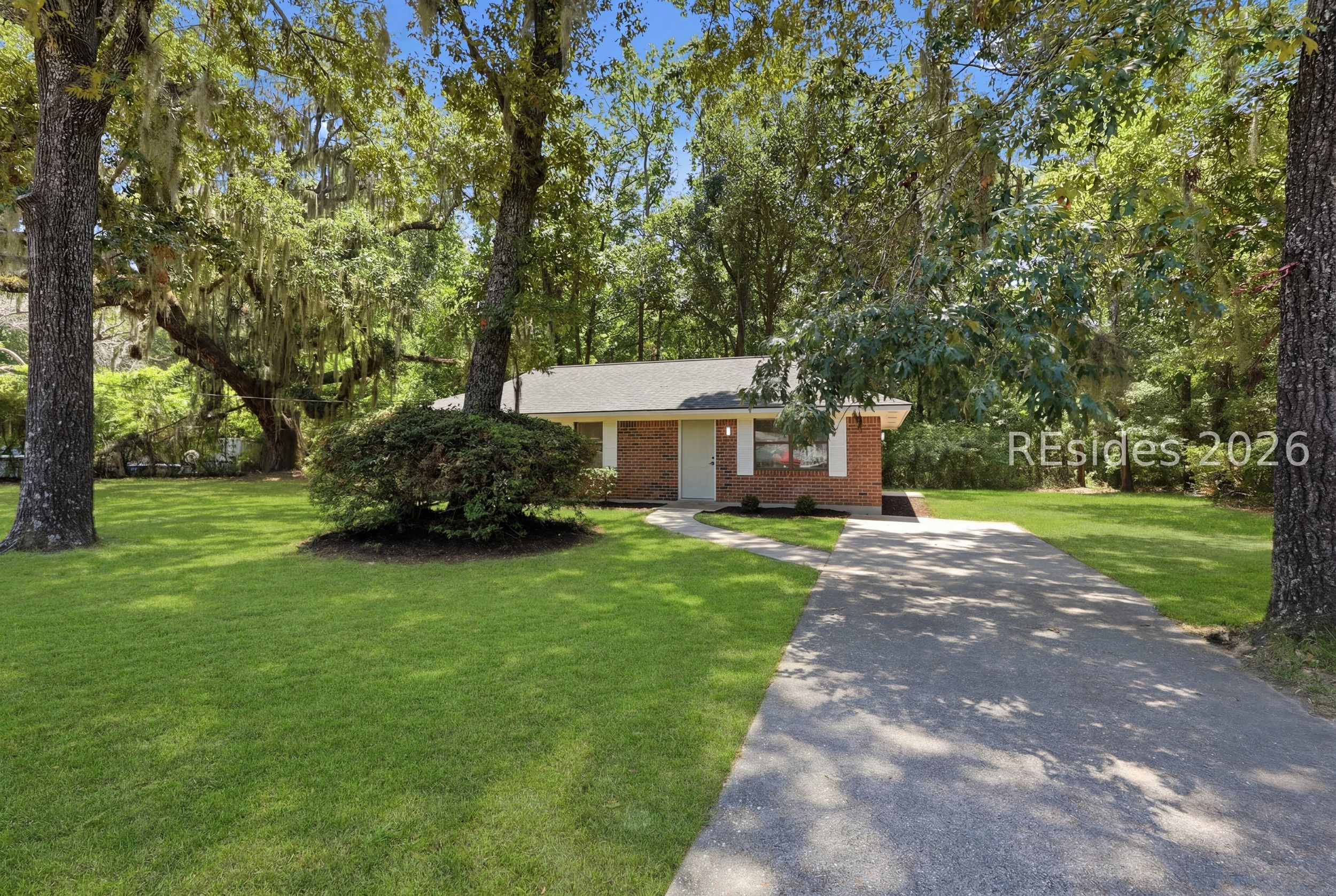 42 Roseida Road Beaufort, SC 29906 - Photo 2 of 55