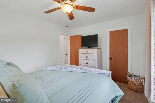 $300,000 | 702 Lorane Road, Reading, PA 19606