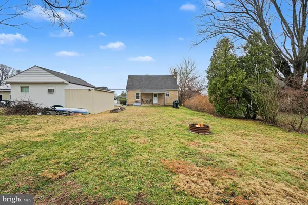 $300,000 | 702 Lorane Road, Reading, PA 19606