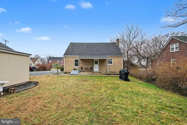 $300,000 | 702 Lorane Road, Reading, PA 19606