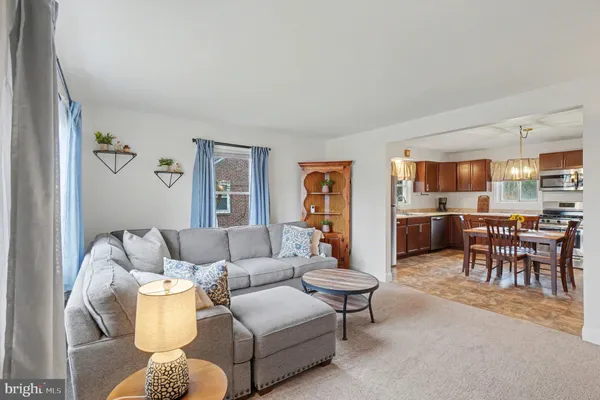 $300,000 | 702 Lorane Road, Reading, PA 19606