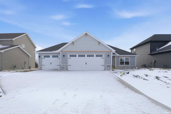 $336,900 | 13223 Halen Hl Court, Fort Wayne, IN 46818