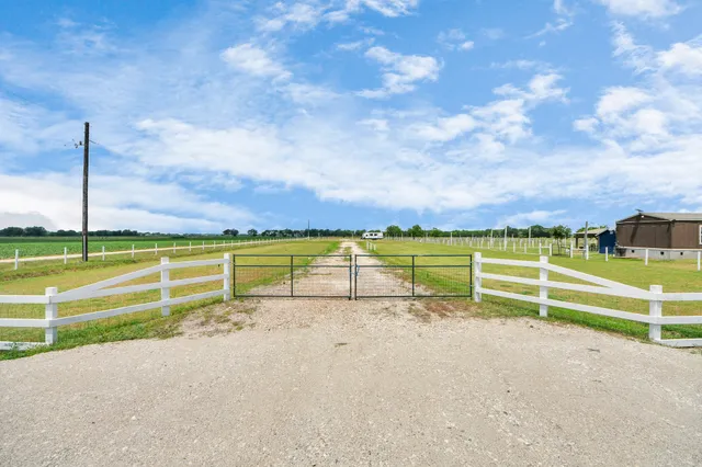 $160,000 | 801 Williams Road, East Bernard, TX 77435