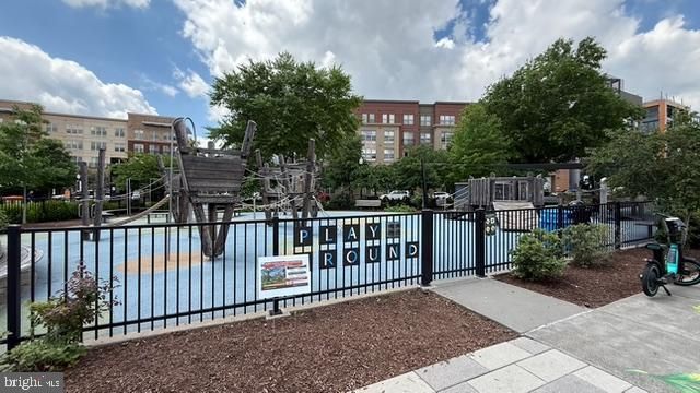 $592,000 | 113 U Street Northeast, Unit 1, Washington, DC 20002