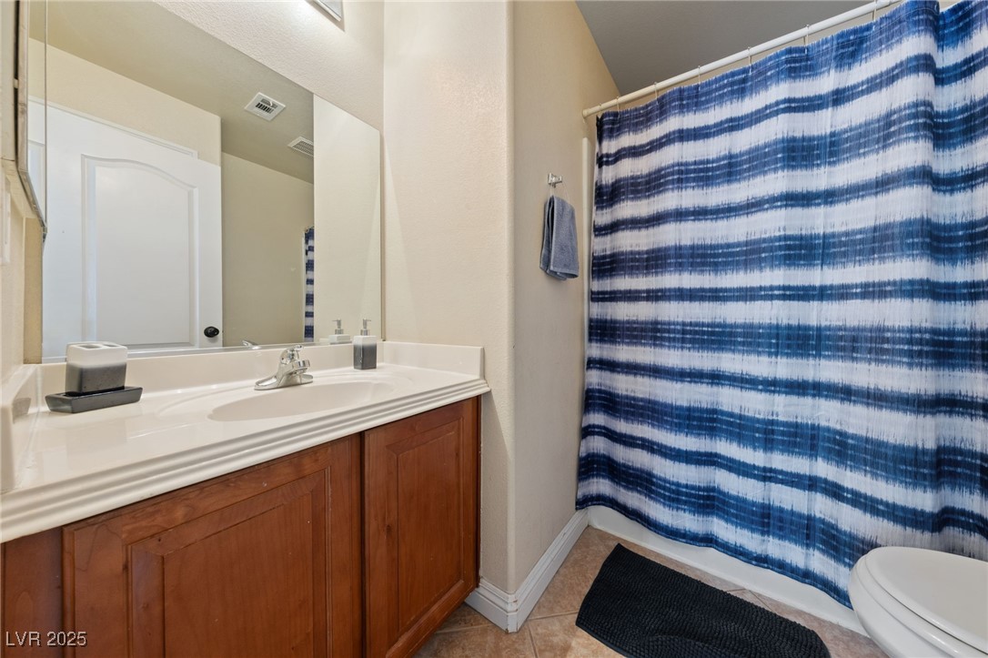 9068 Bushy Tail Avenue, Unit 103 Las Vegas, NV 89149 - Photo 11 of 32 Full guest bath