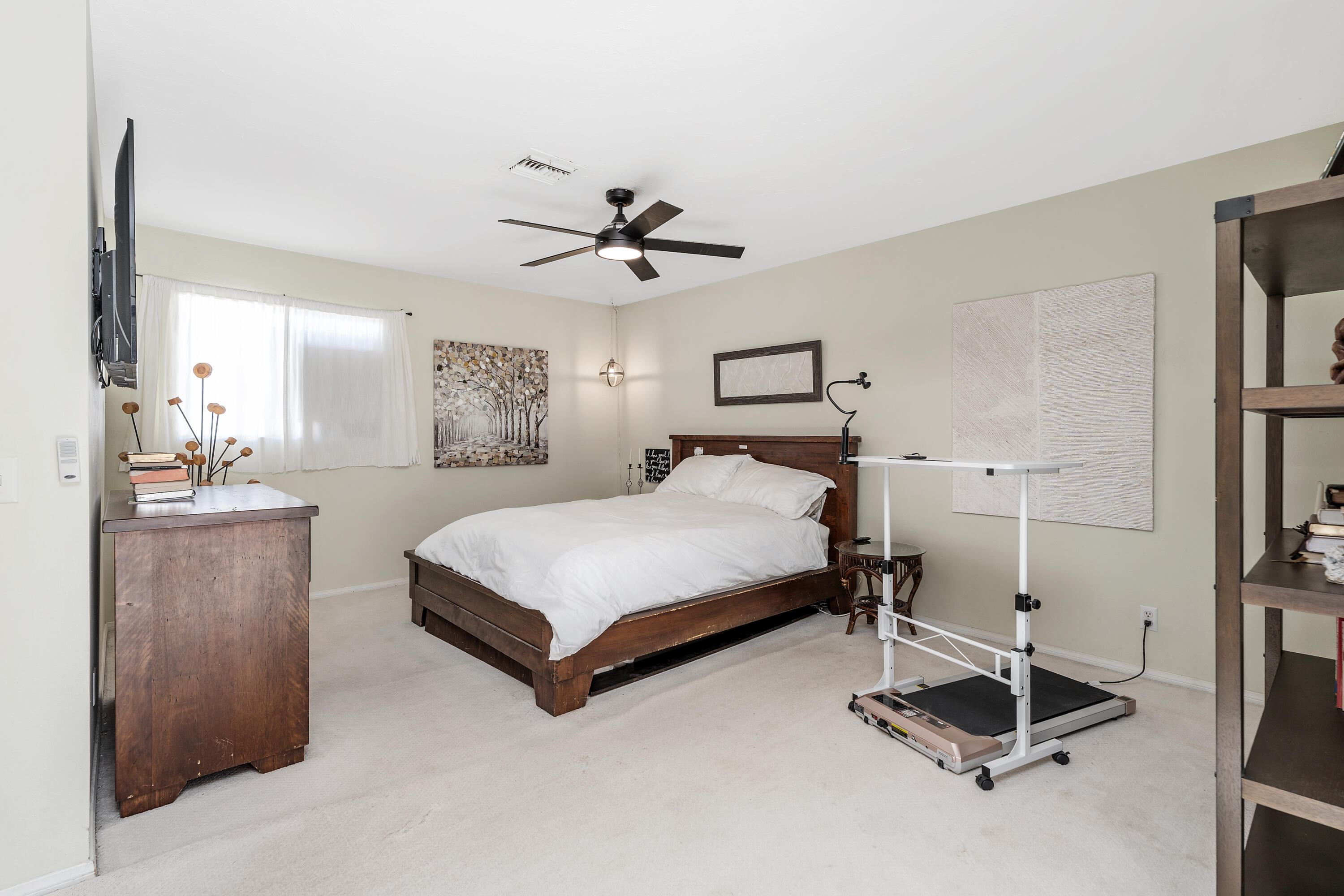 73915 Mountain View Avenue Palm Desert, CA 92260 - Photo 26 of 35 26_11930729_184241_184241-EI-126