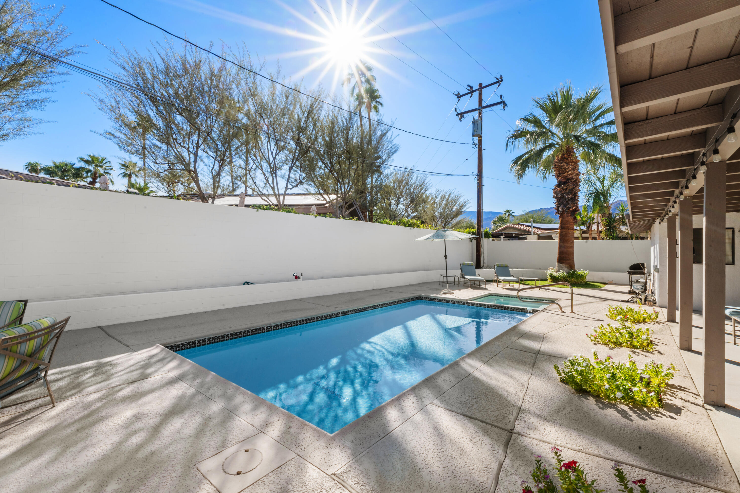 73915 Mountain View Avenue Palm Desert, CA 92260 - Photo 30 of 35 30_11930733_184241_184241-EI-130