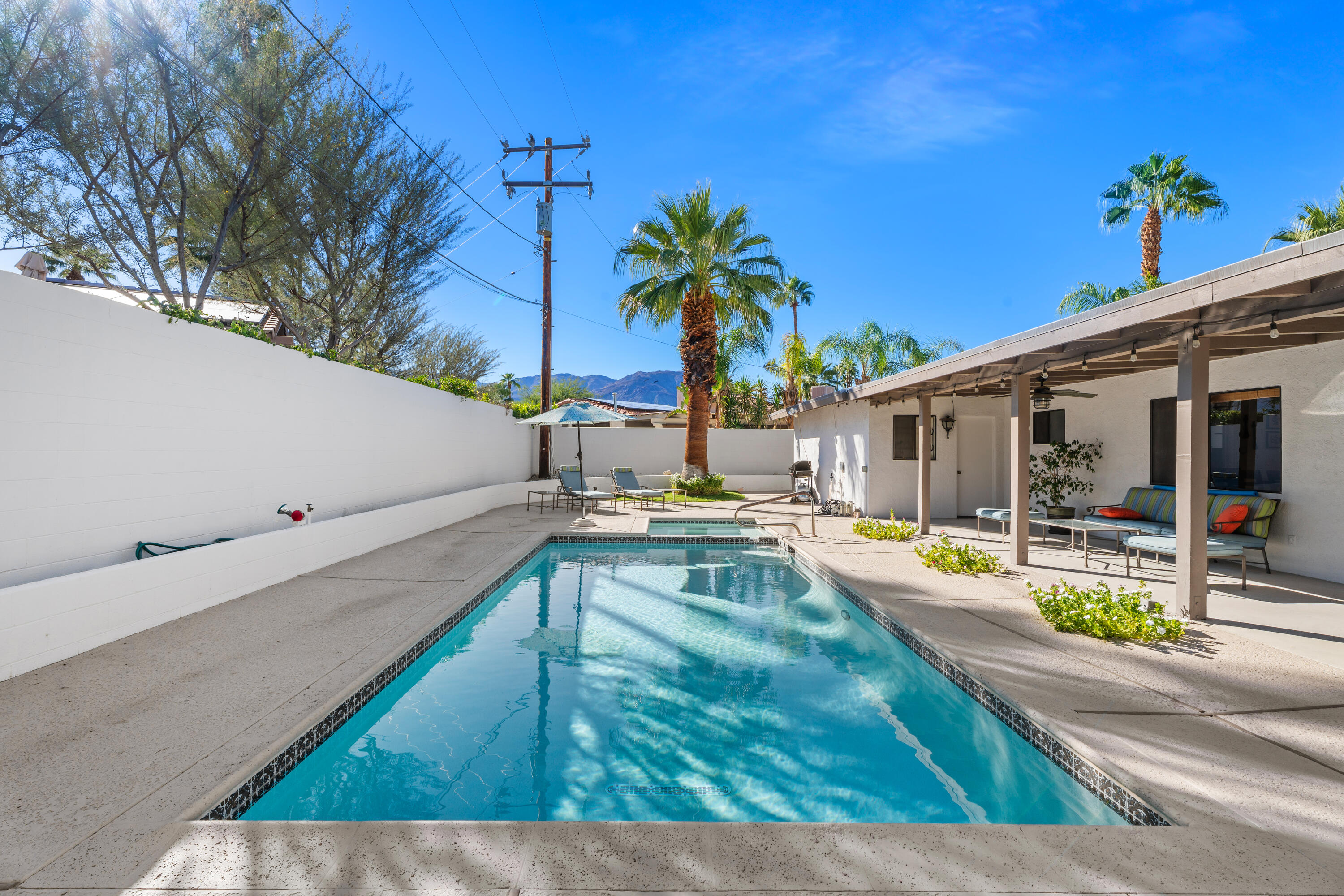 73915 Mountain View Avenue Palm Desert, CA 92260 - Photo 33 of 35 33_11930736_184241_184241-EI-133