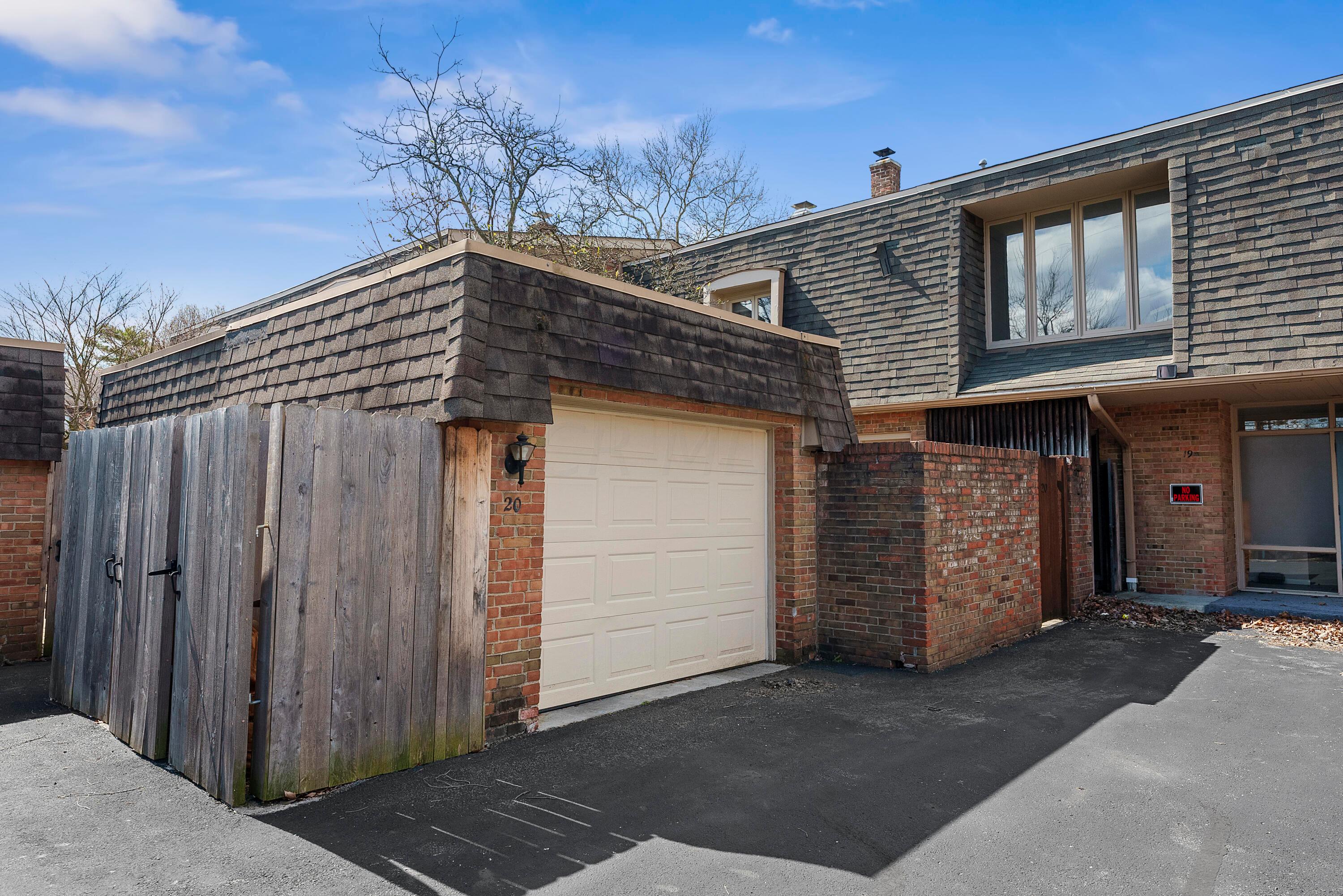 3600 Reed Road, Unit 20 Columbus, OH 43220 - Photo 33 of 41 One Car Garage
