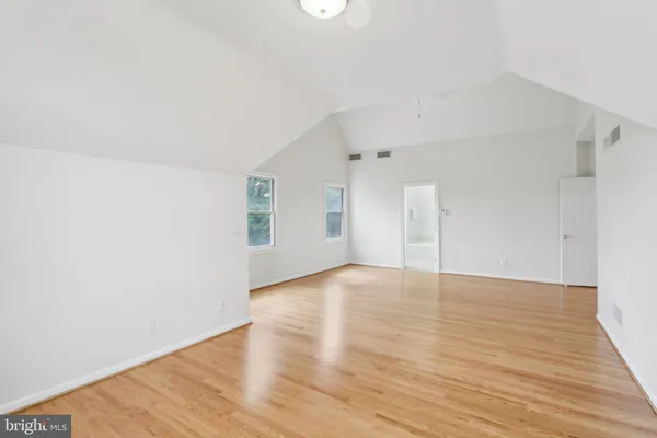 $879,900 | 308 Detjen Drive, Hockessin, DE 19707